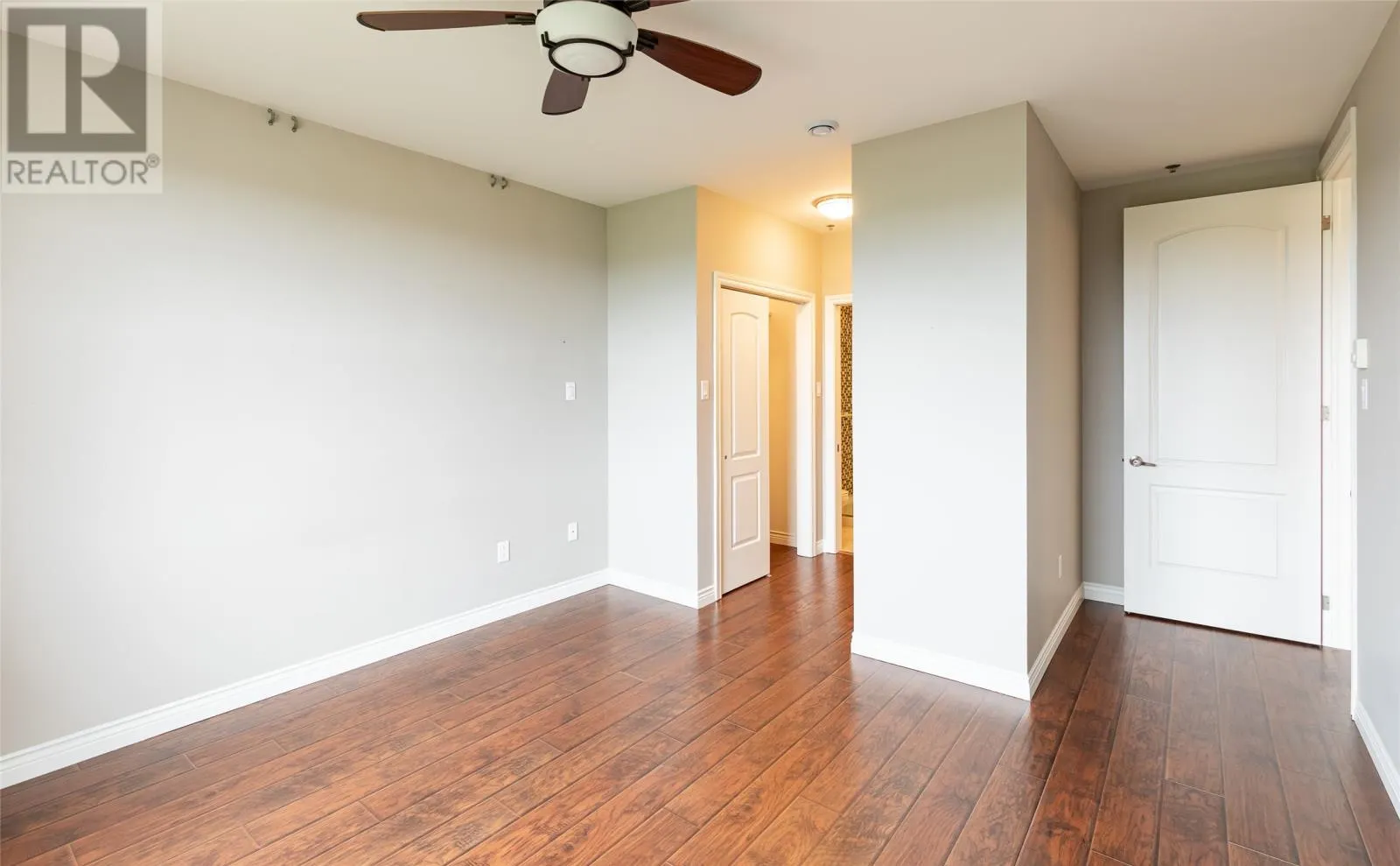 60 Margaret's Place Unit#402, #402