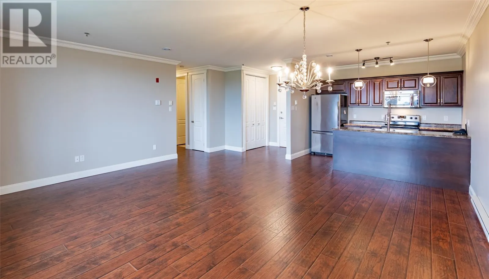 60 Margaret's Place Unit#402, #402
