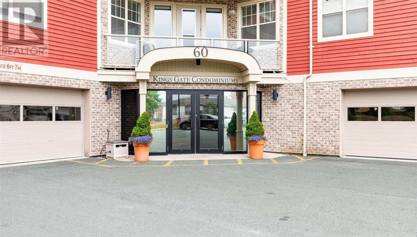 60 Margaret's Place Unit#402, #402