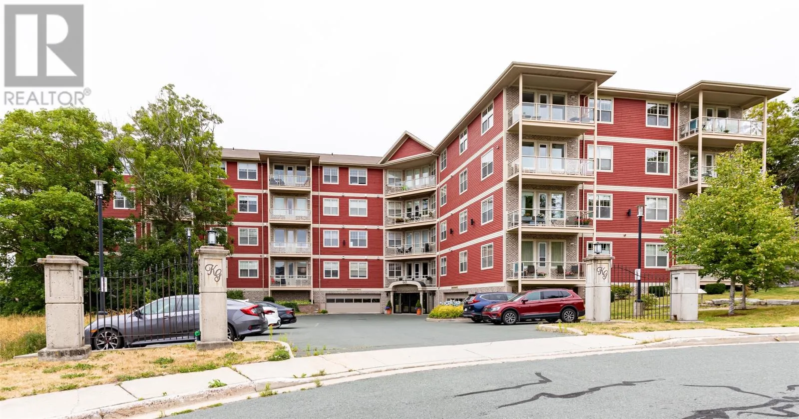60 Margaret's Place Unit#402, #402