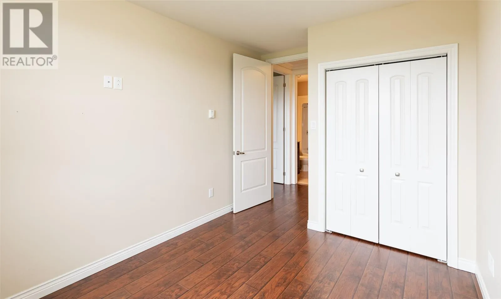 60 Margaret's Place Unit#402, #402
