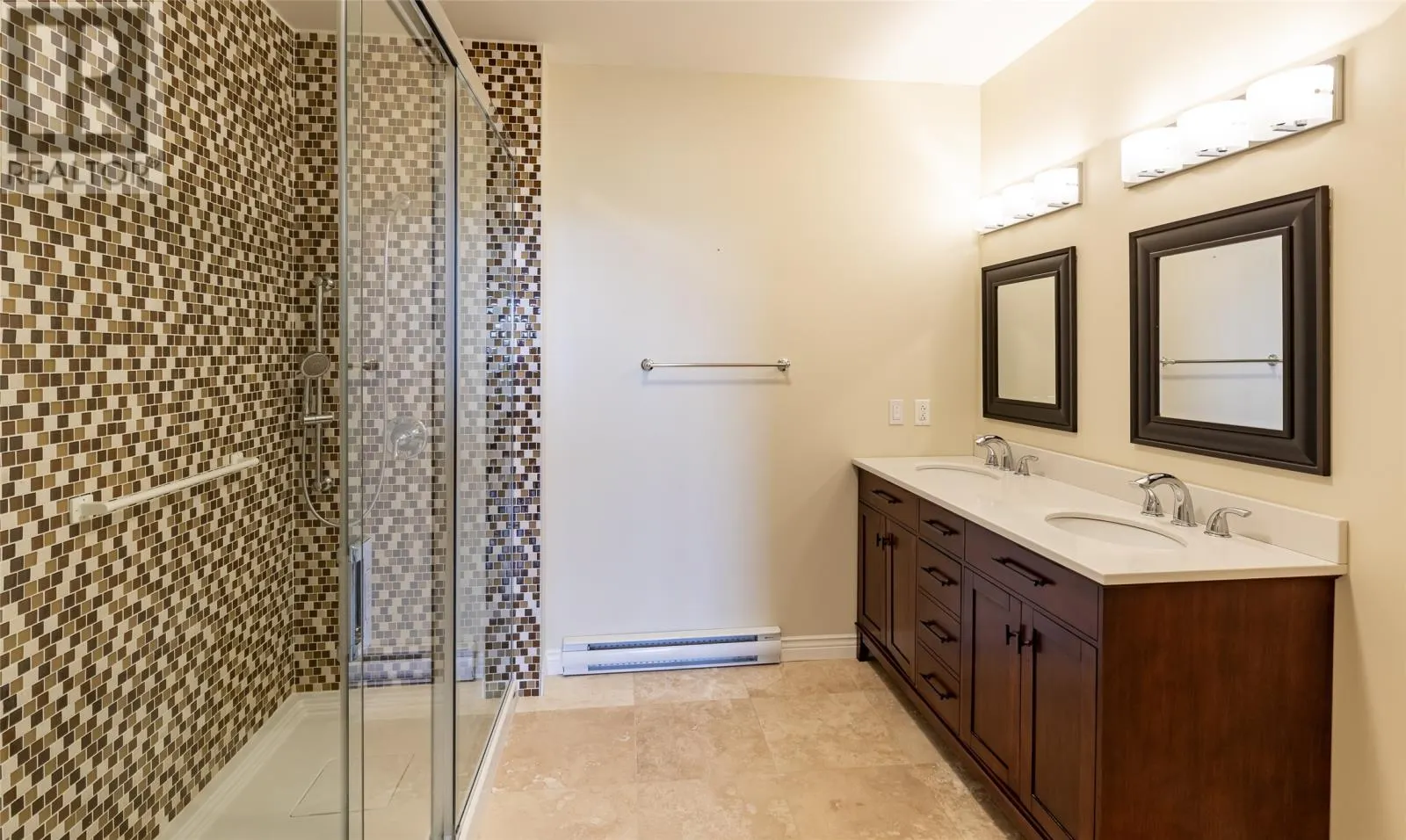 60 Margaret's Place Unit#402, #402