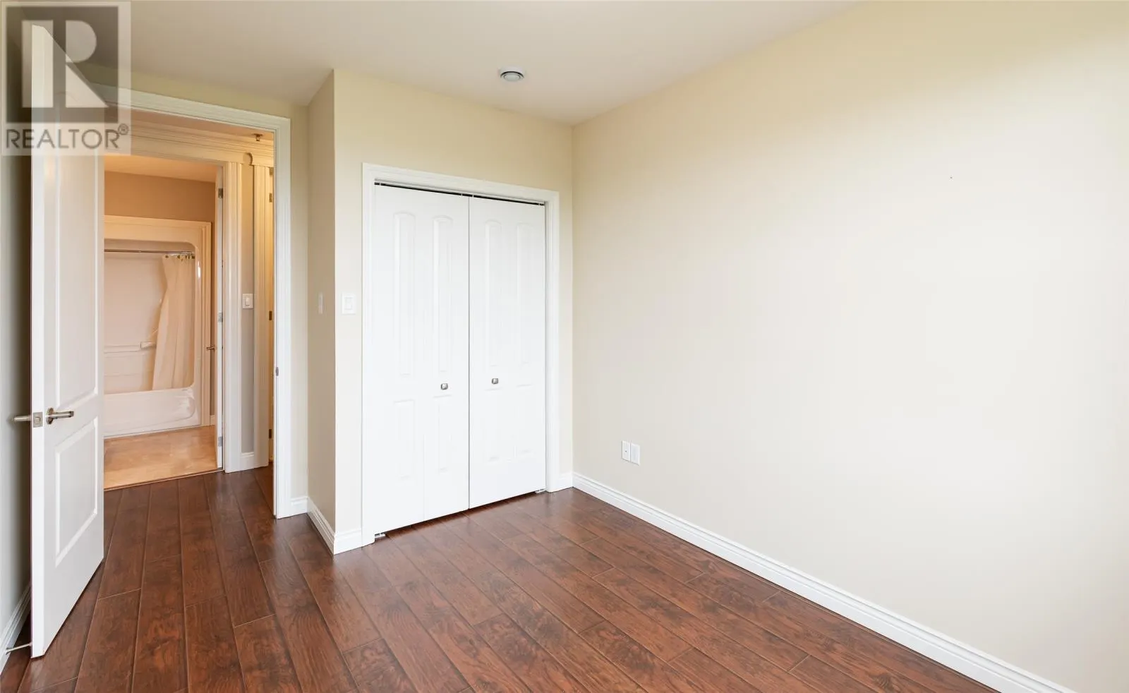 60 Margaret's Place Unit#402, #402