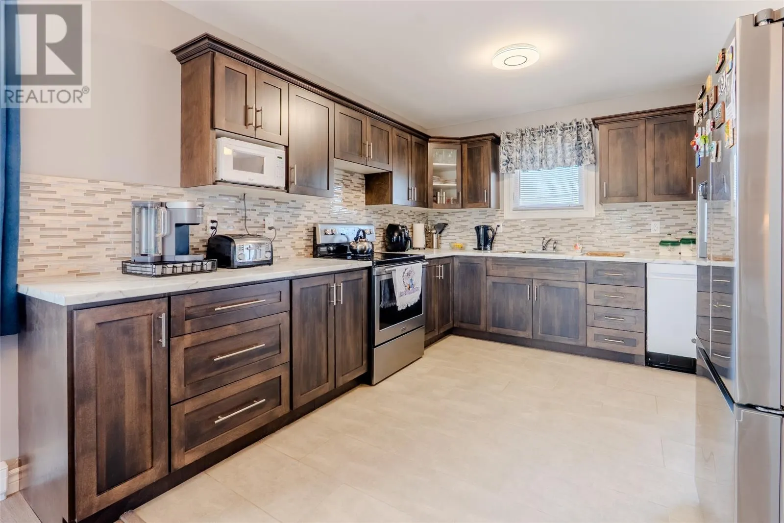2 Willoughby Drive