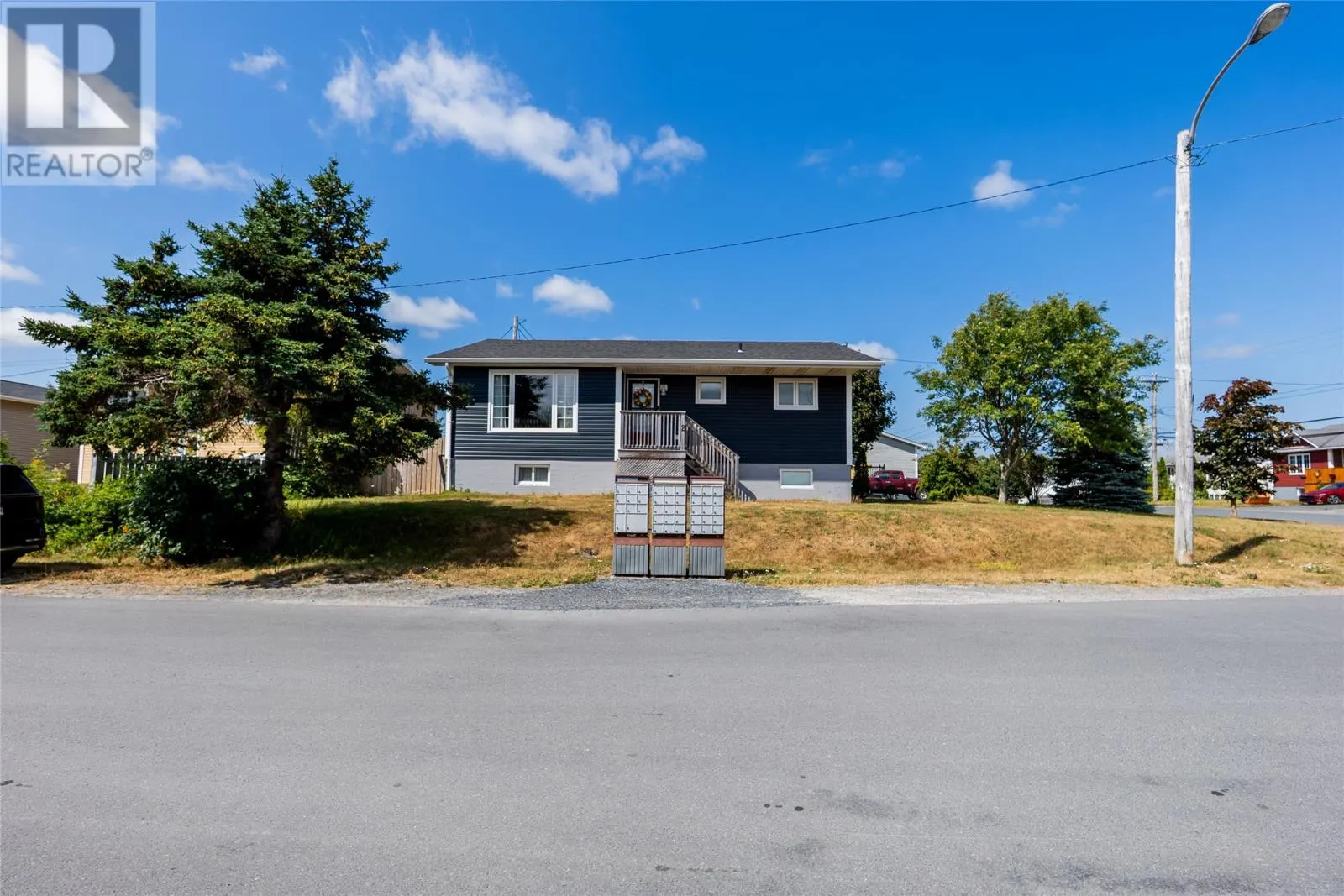 2 Willoughby Drive