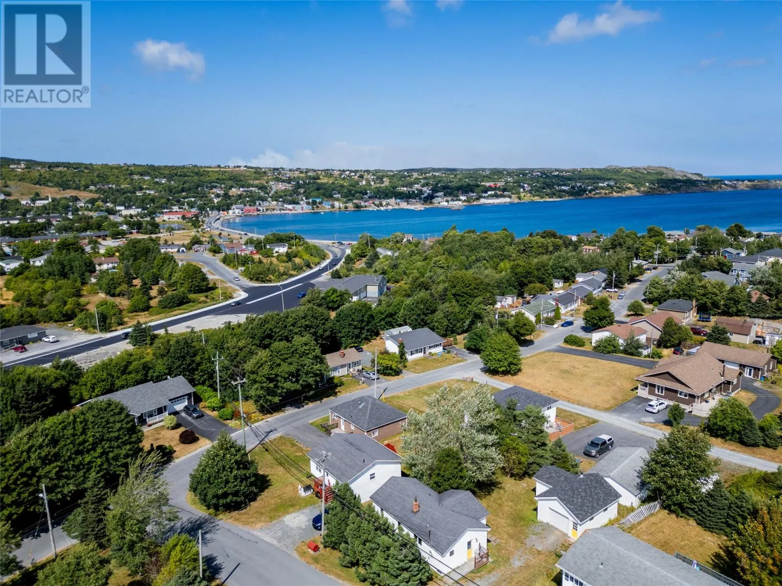 2 Willoughby Drive