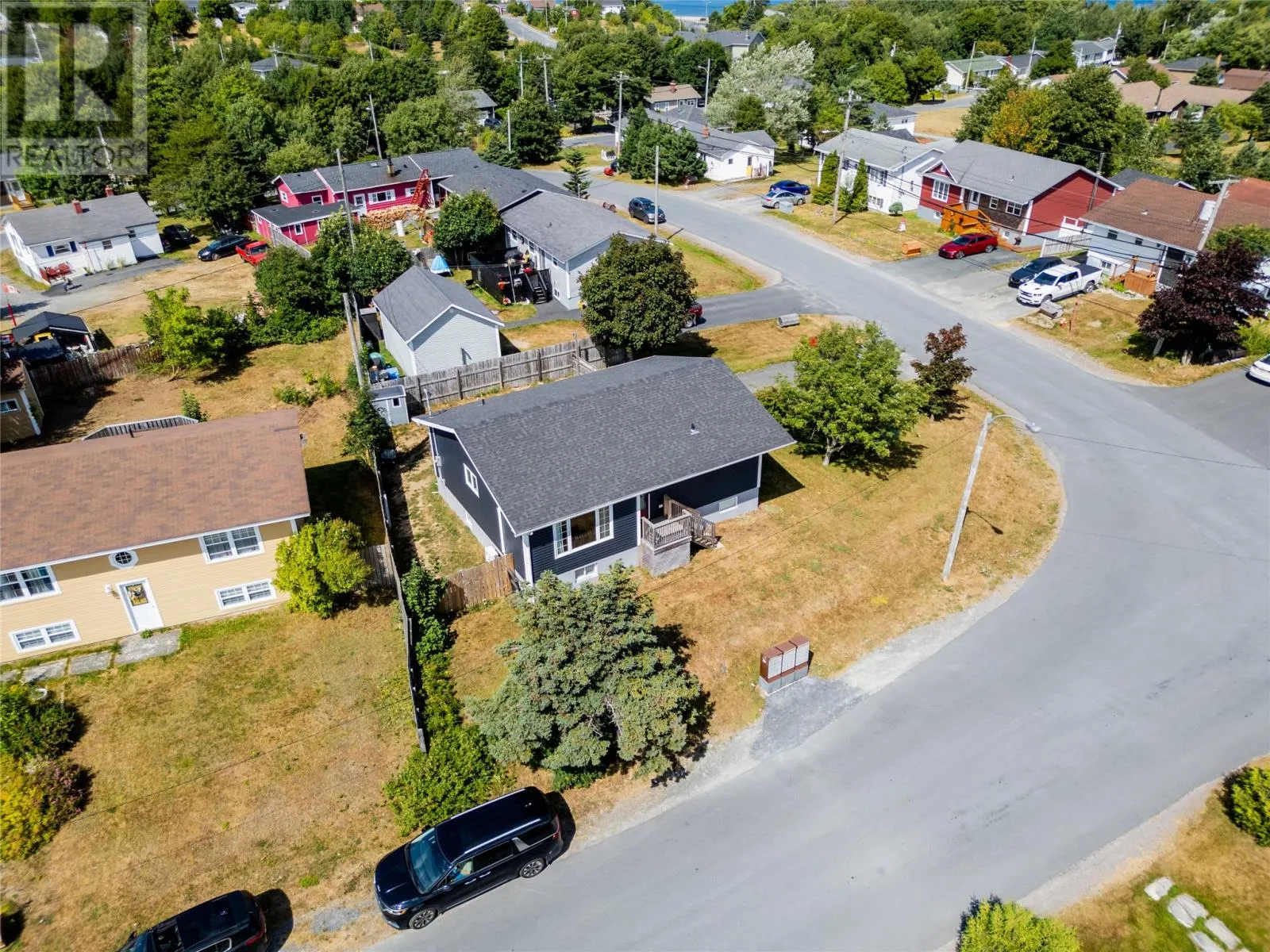 2 Willoughby Drive