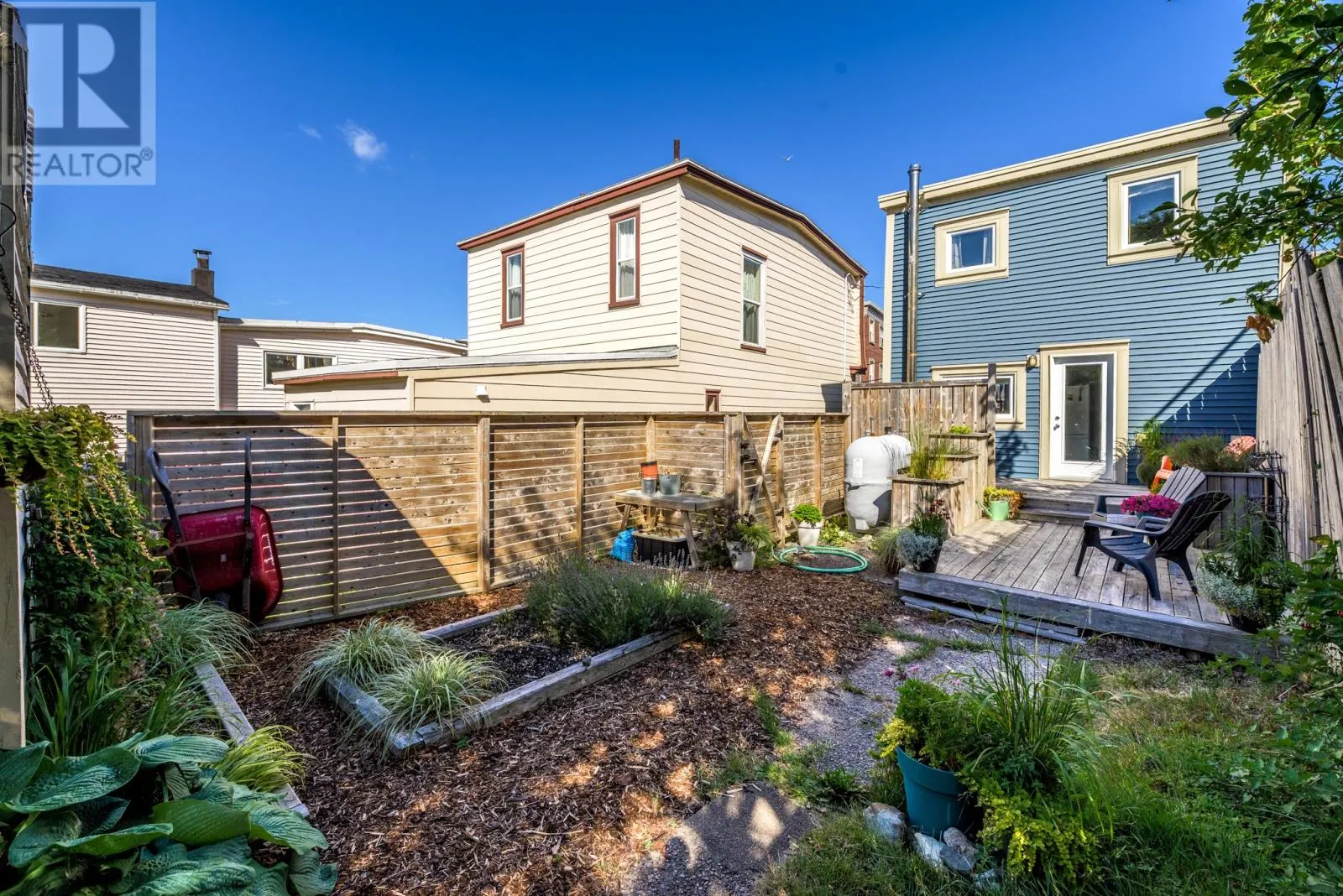 24 Signal Hill Road