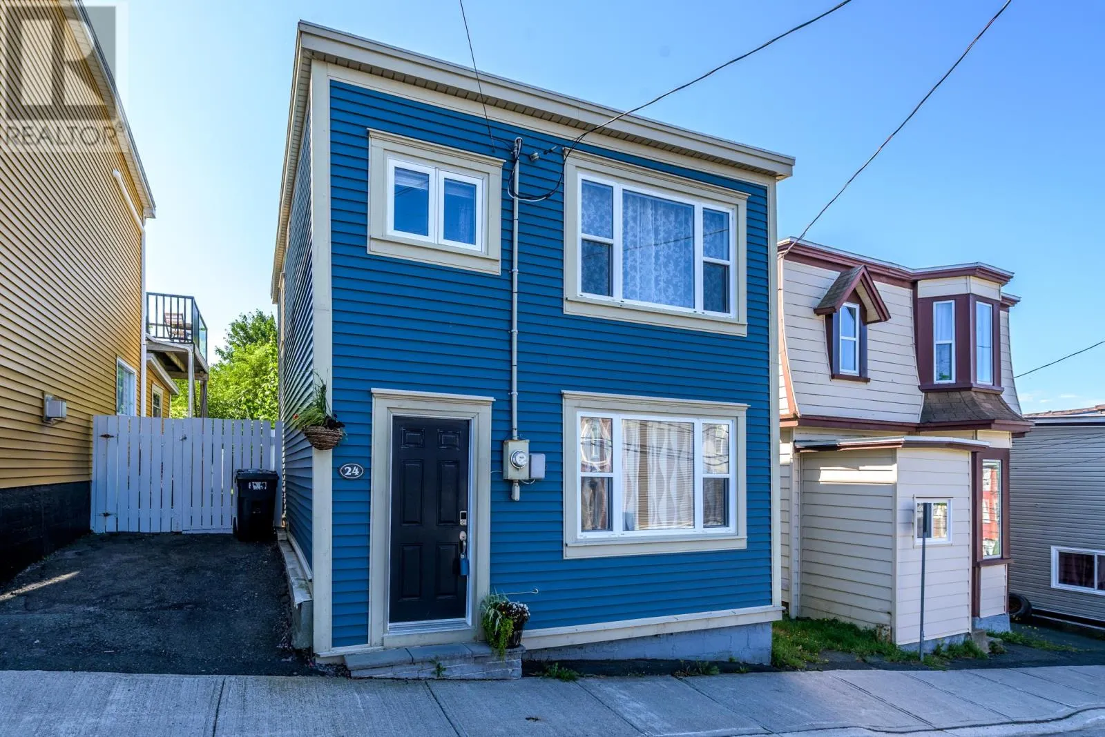 24 Signal Hill Road