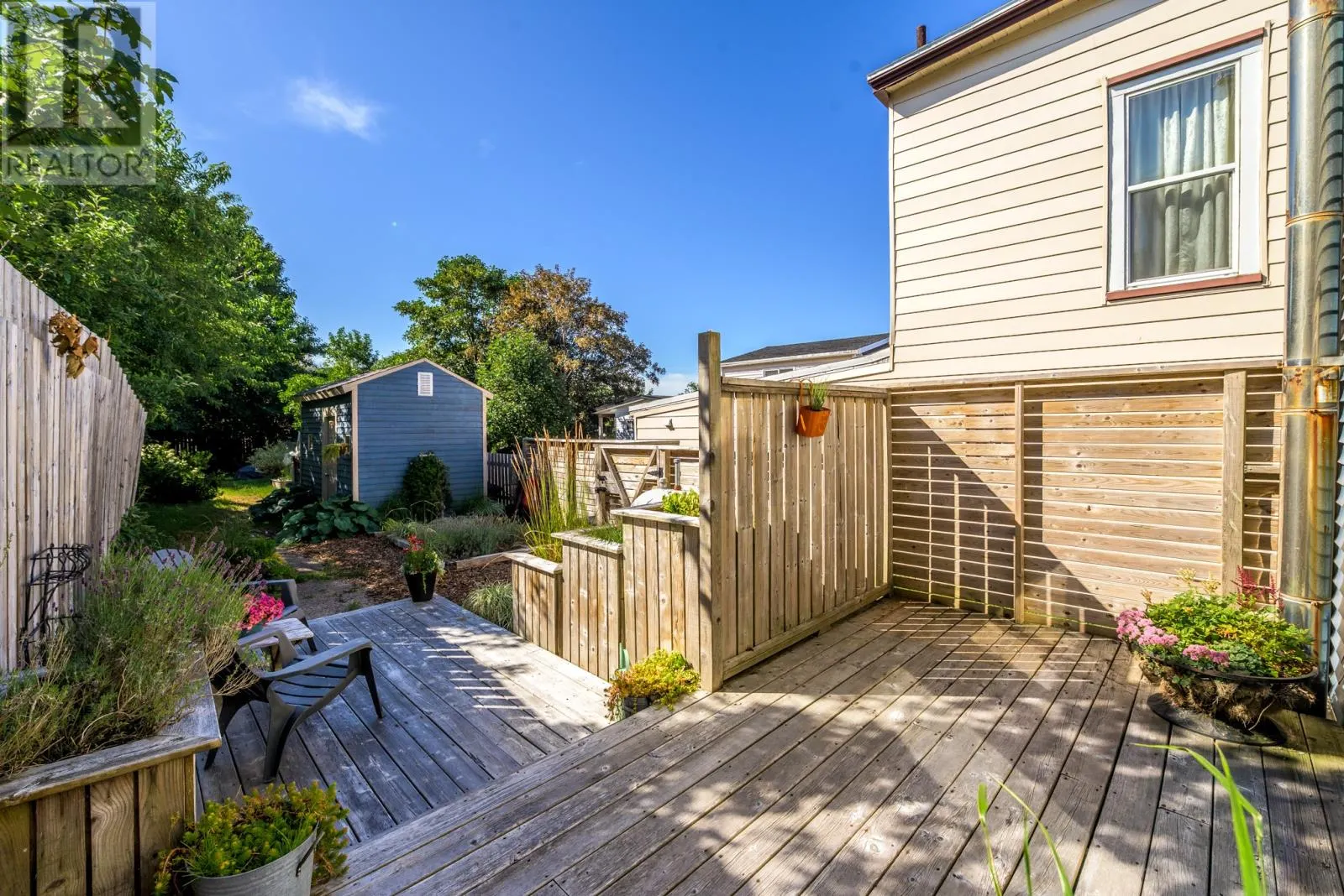 24 Signal Hill Road