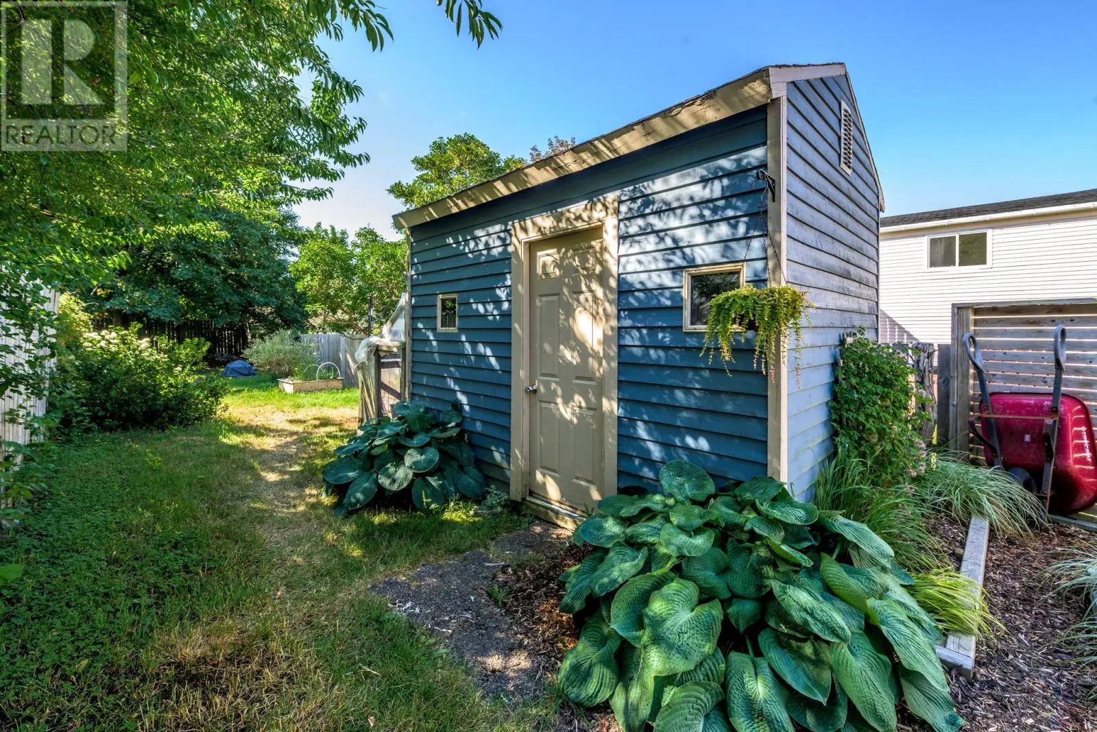 24 Signal Hill Road