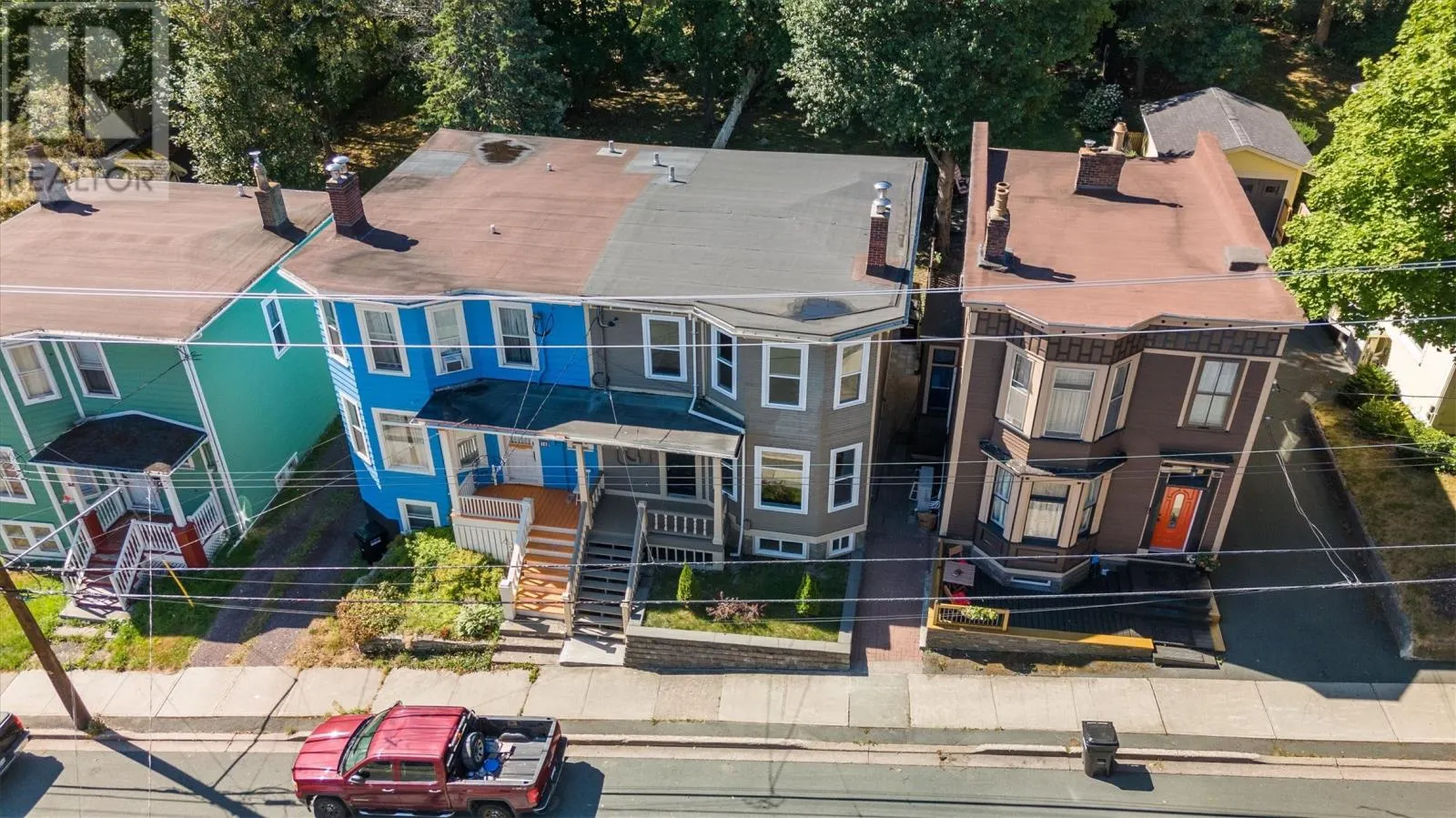 17 Leslie Street