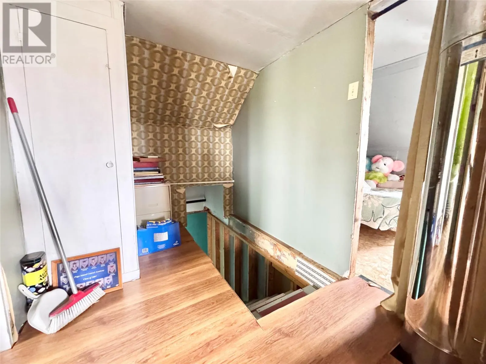 16 D Brown's Road