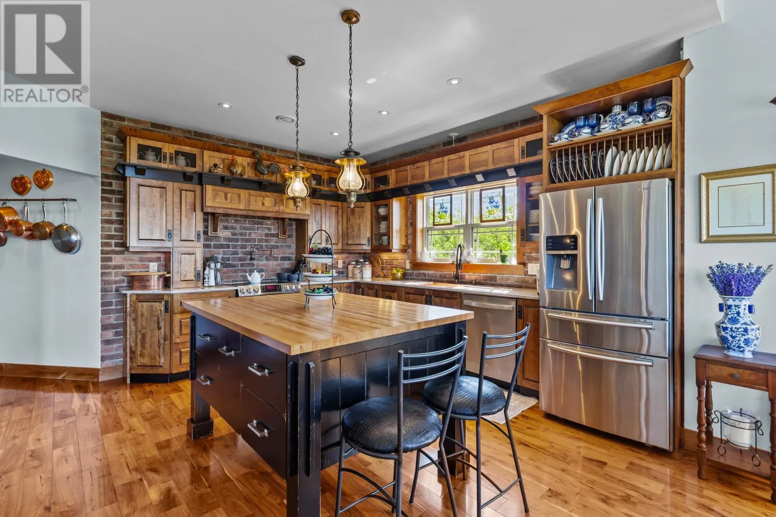 94 Amber Drive