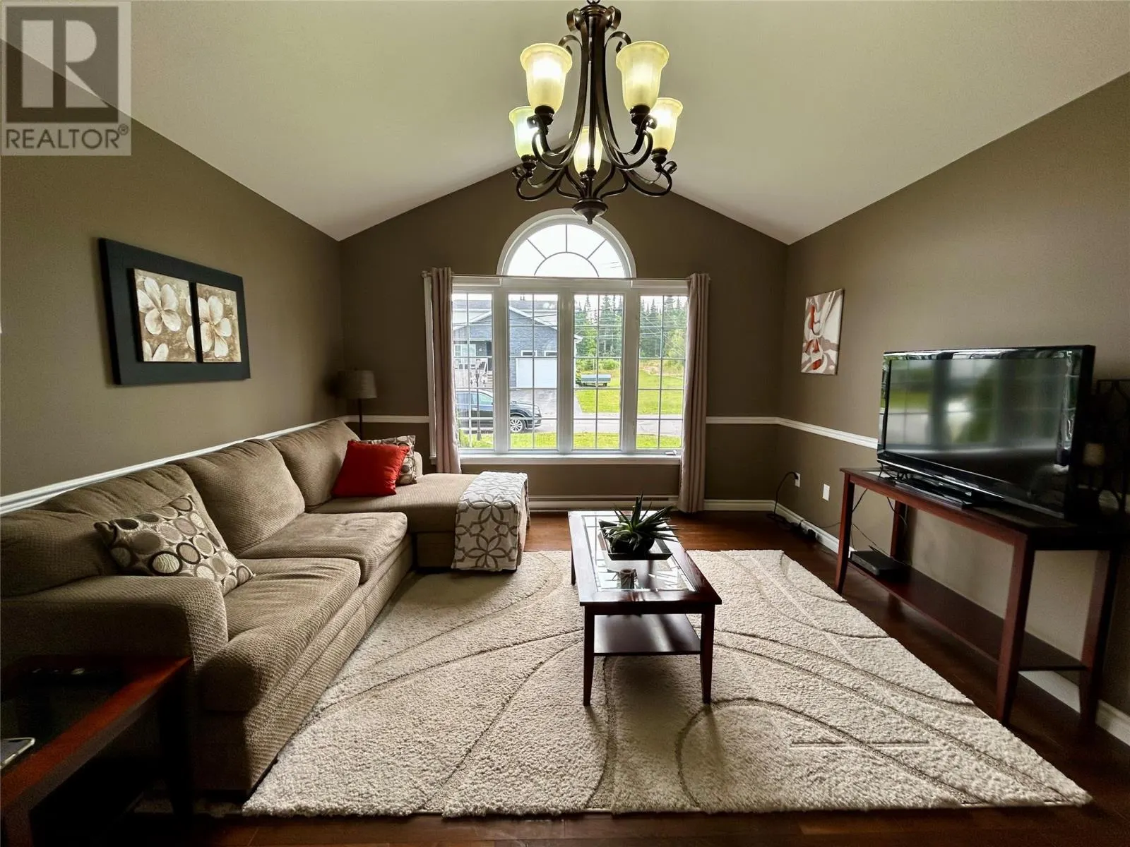 34 Dove Crescent