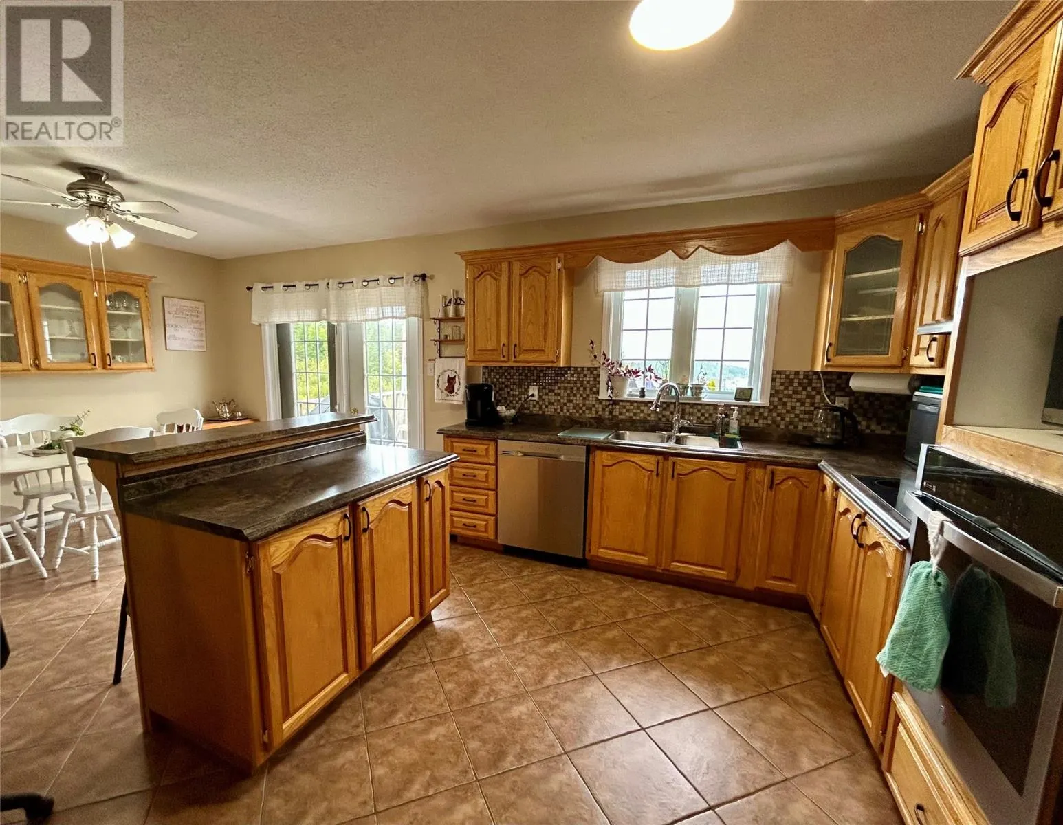 34 Dove Crescent