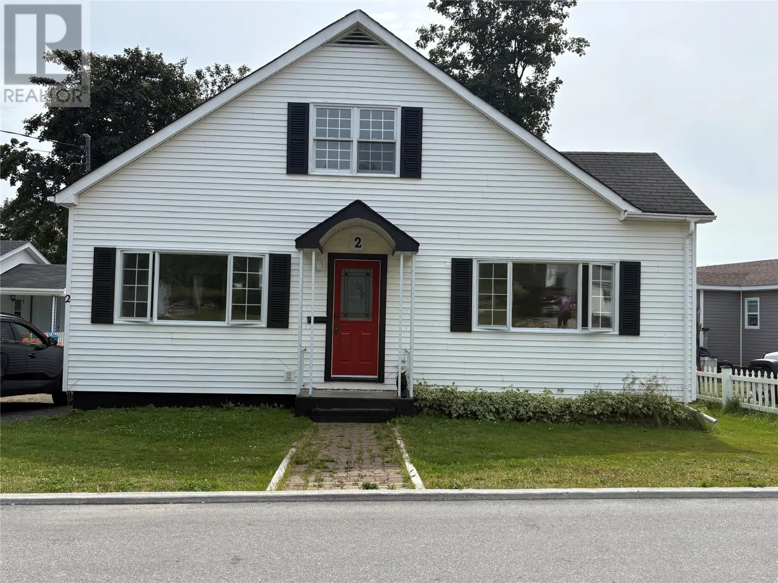 2 Pleasant Avenue