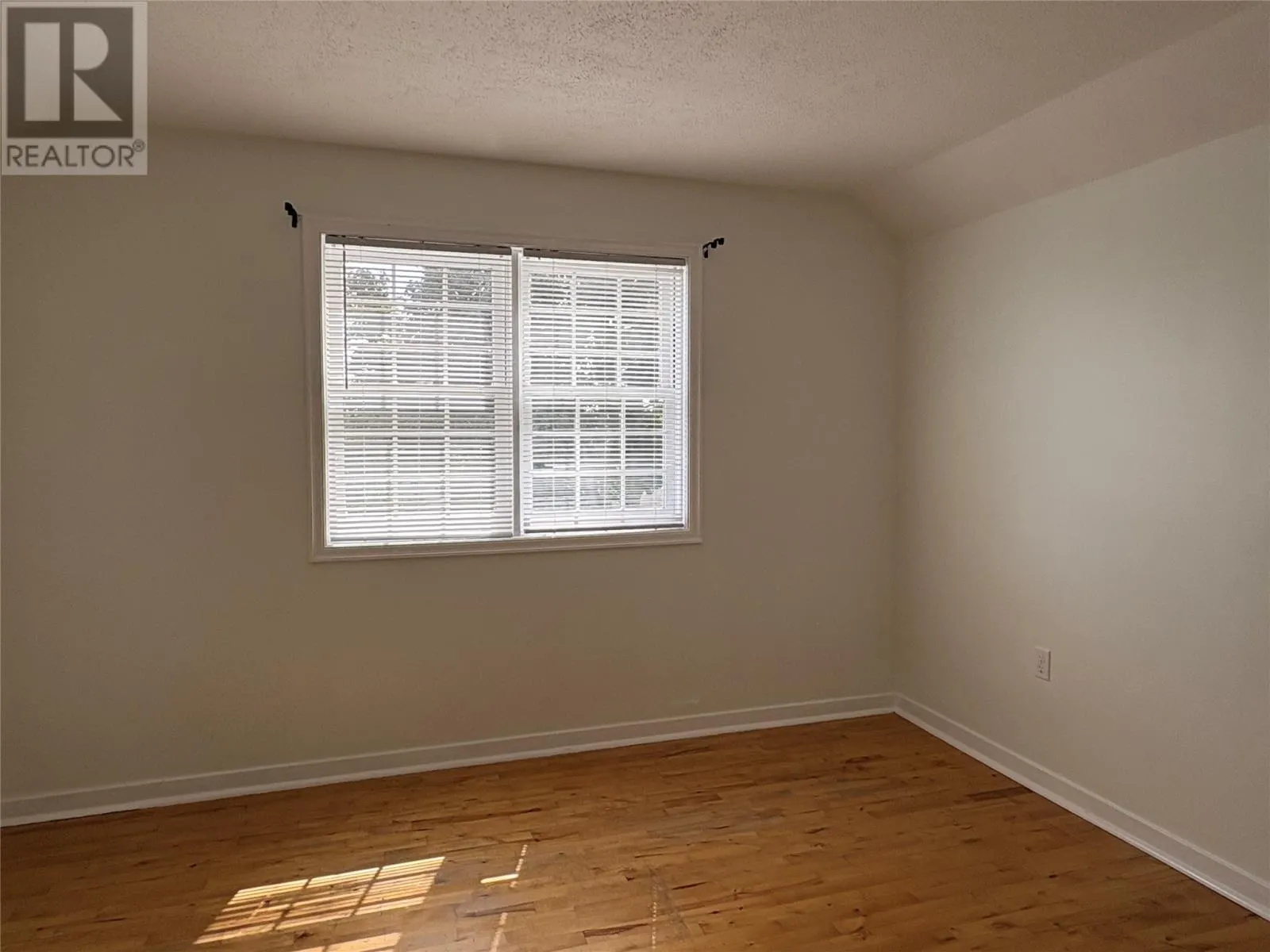 2 Pleasant Avenue