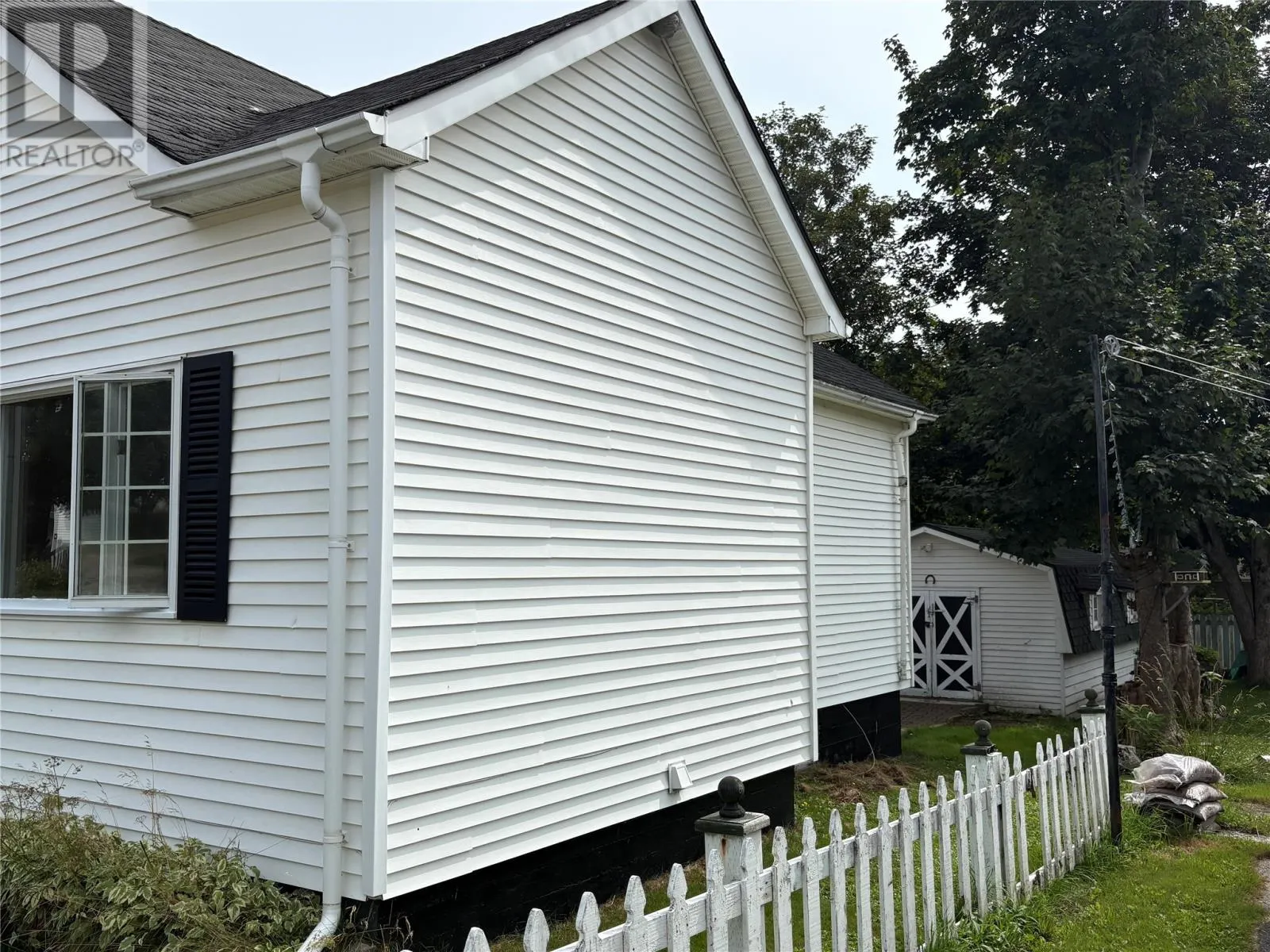 2 Pleasant Avenue