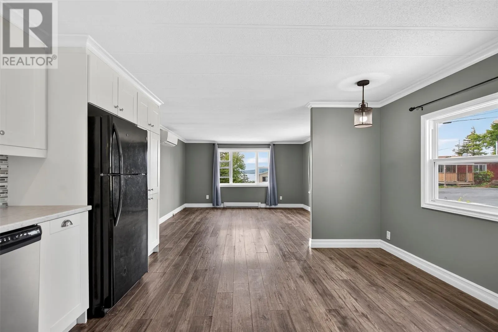 2 Viking Place