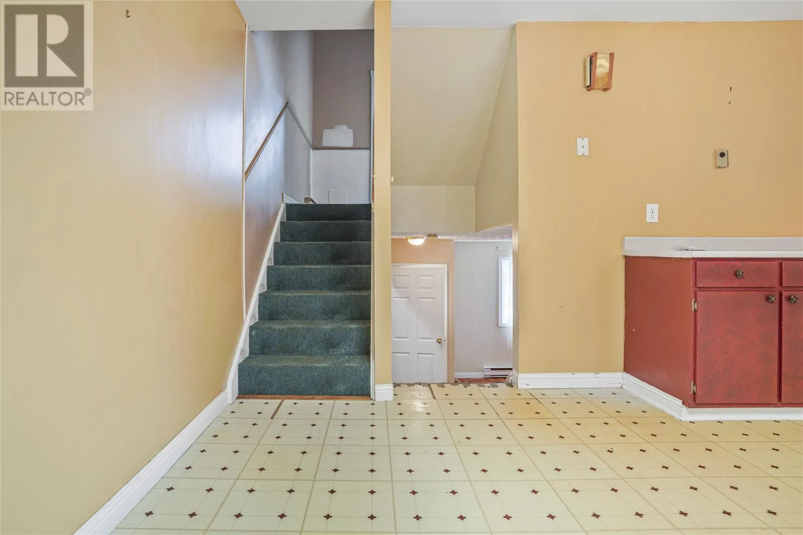 36 Newfoundland Drive