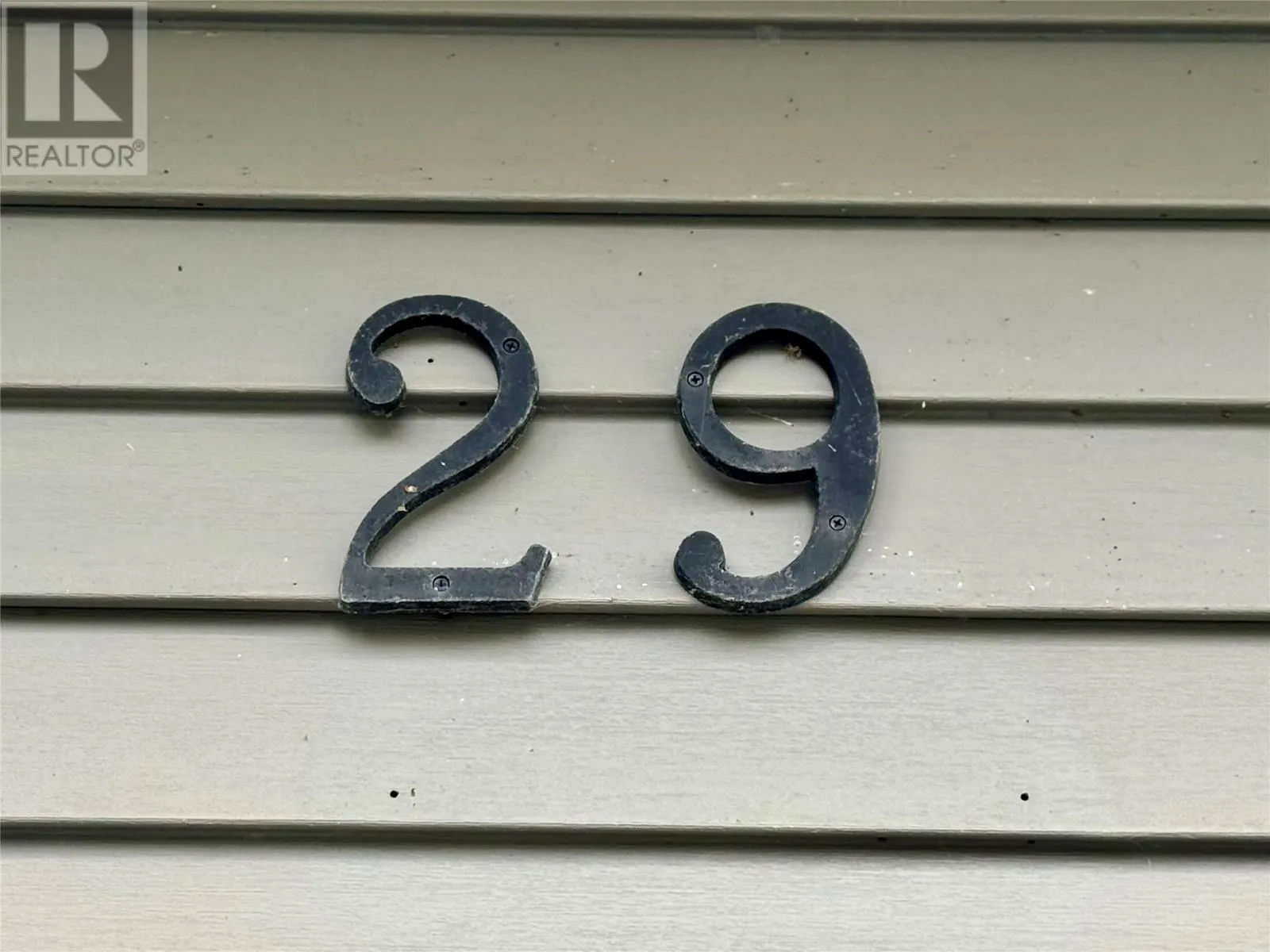 29 Pond Road