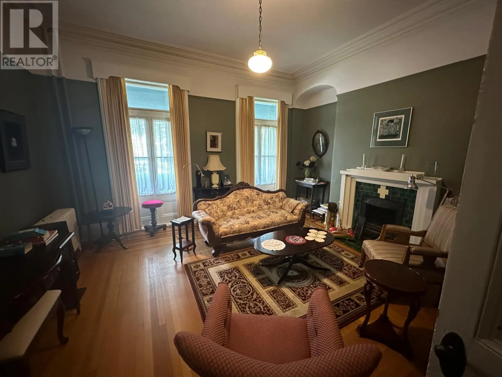 36 Rennies Mill Road