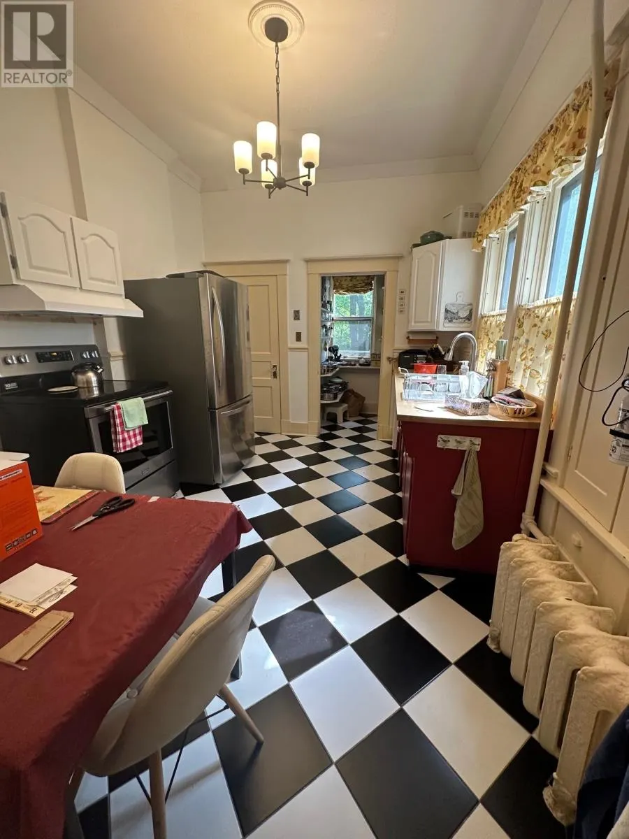 36 Rennies Mill Road