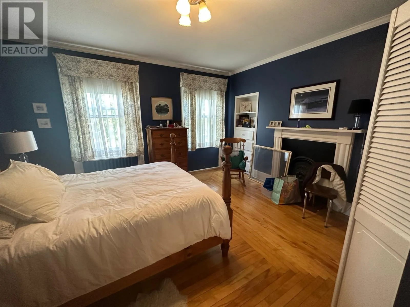 36 Rennies Mill Road