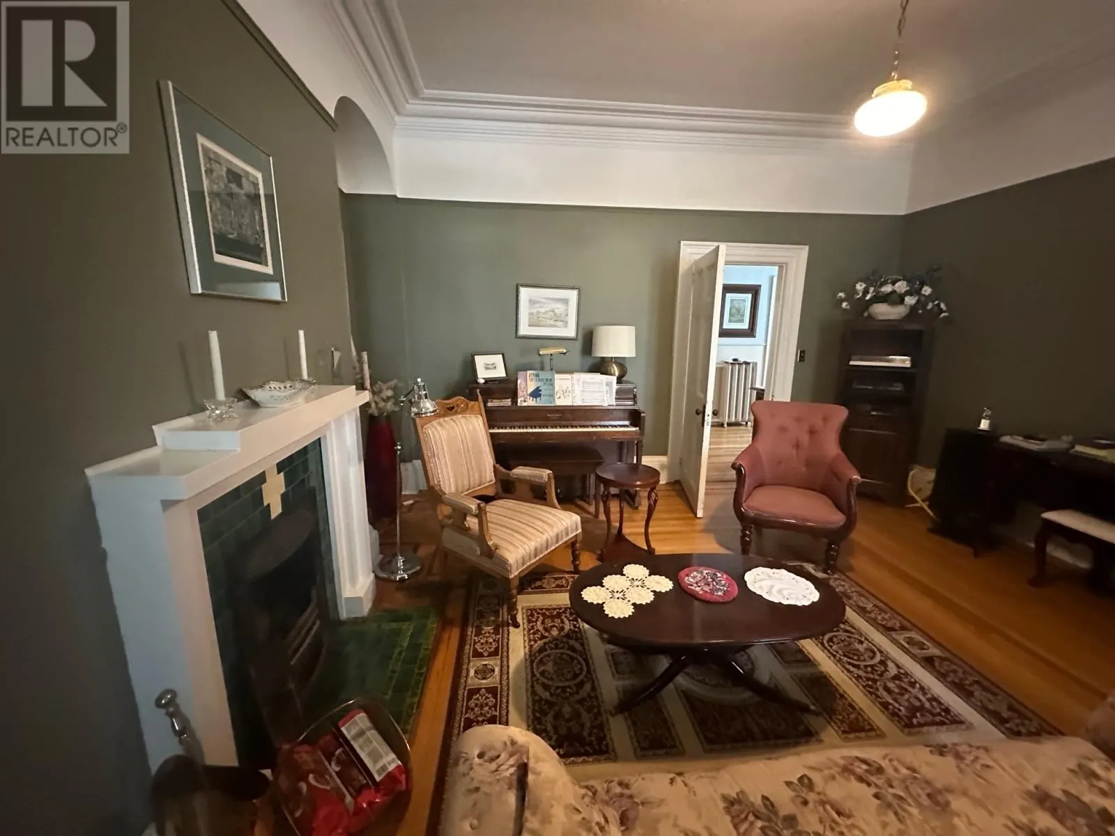 36 Rennies Mill Road
