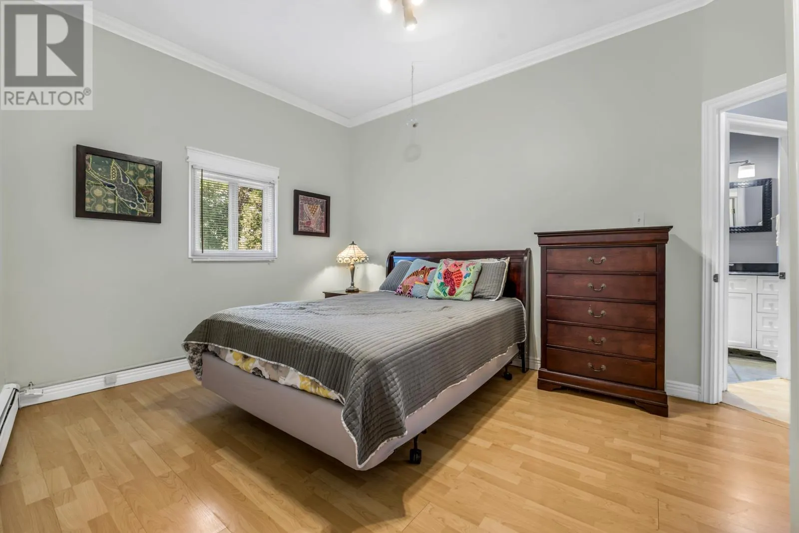 5 Mount Royal Avenue