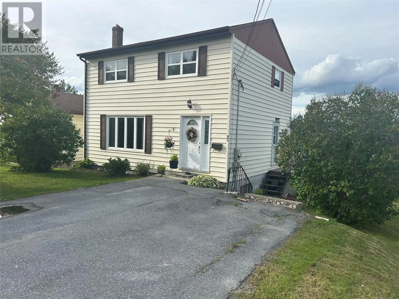 93 Clarence Street