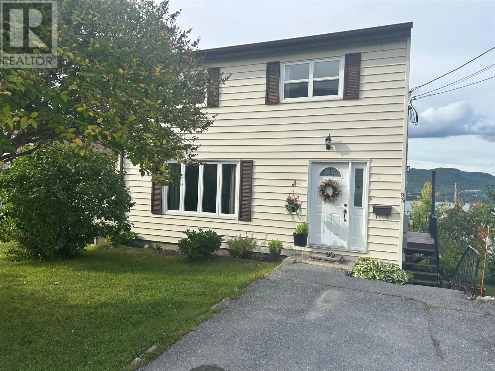 93 Clarence Street