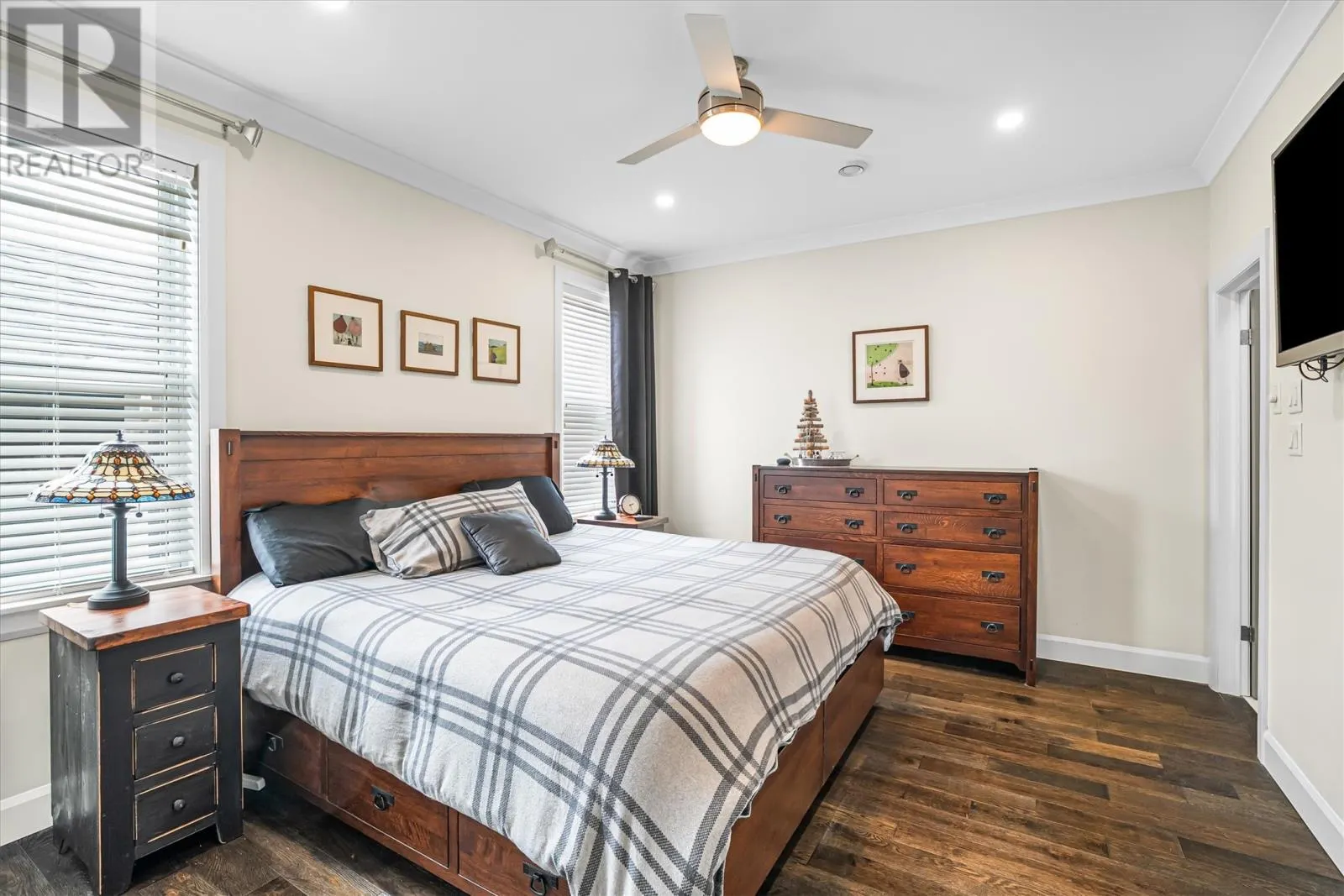 3 Titania Place
