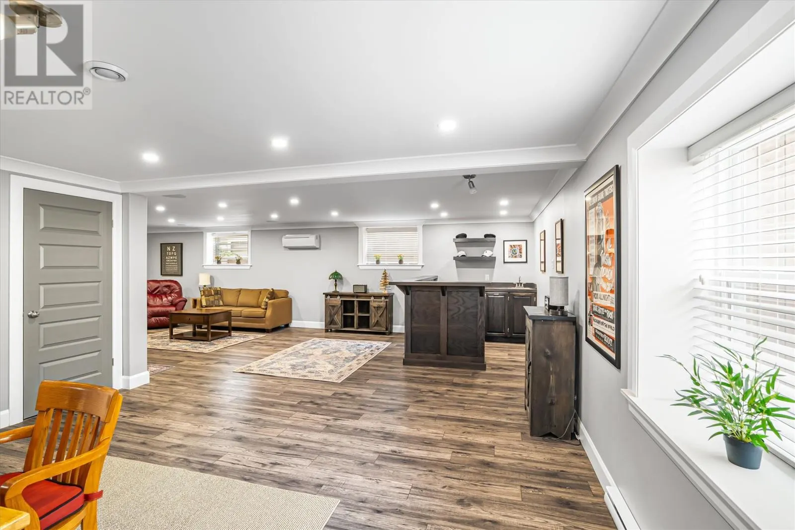 3 Titania Place