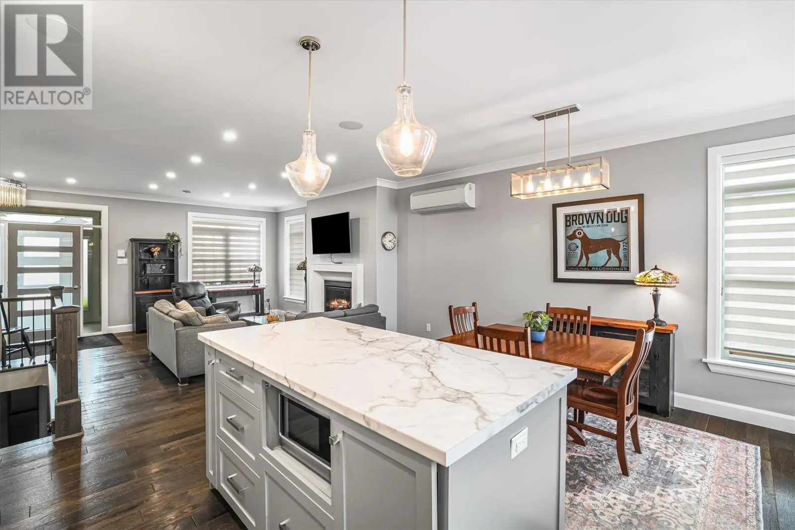3 Titania Place