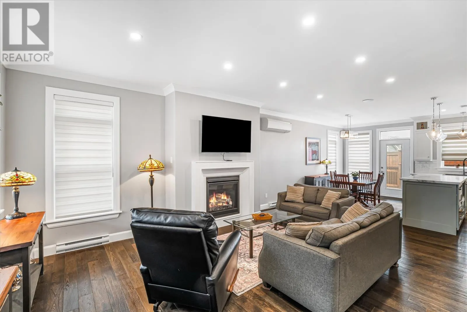 3 Titania Place