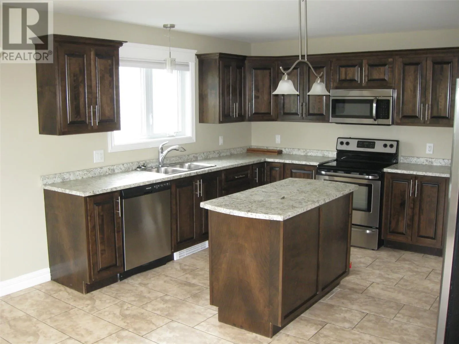 15 Maple Ridge Place