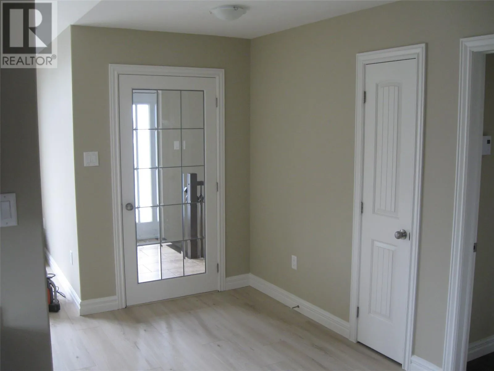 15 Maple Ridge Place