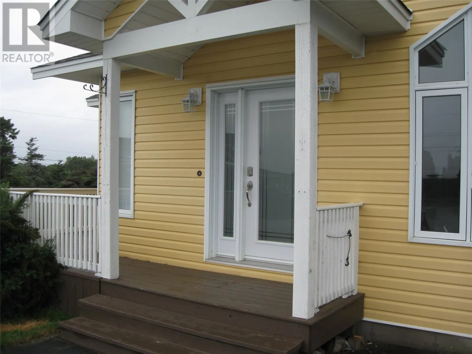 15 Maple Ridge Place
