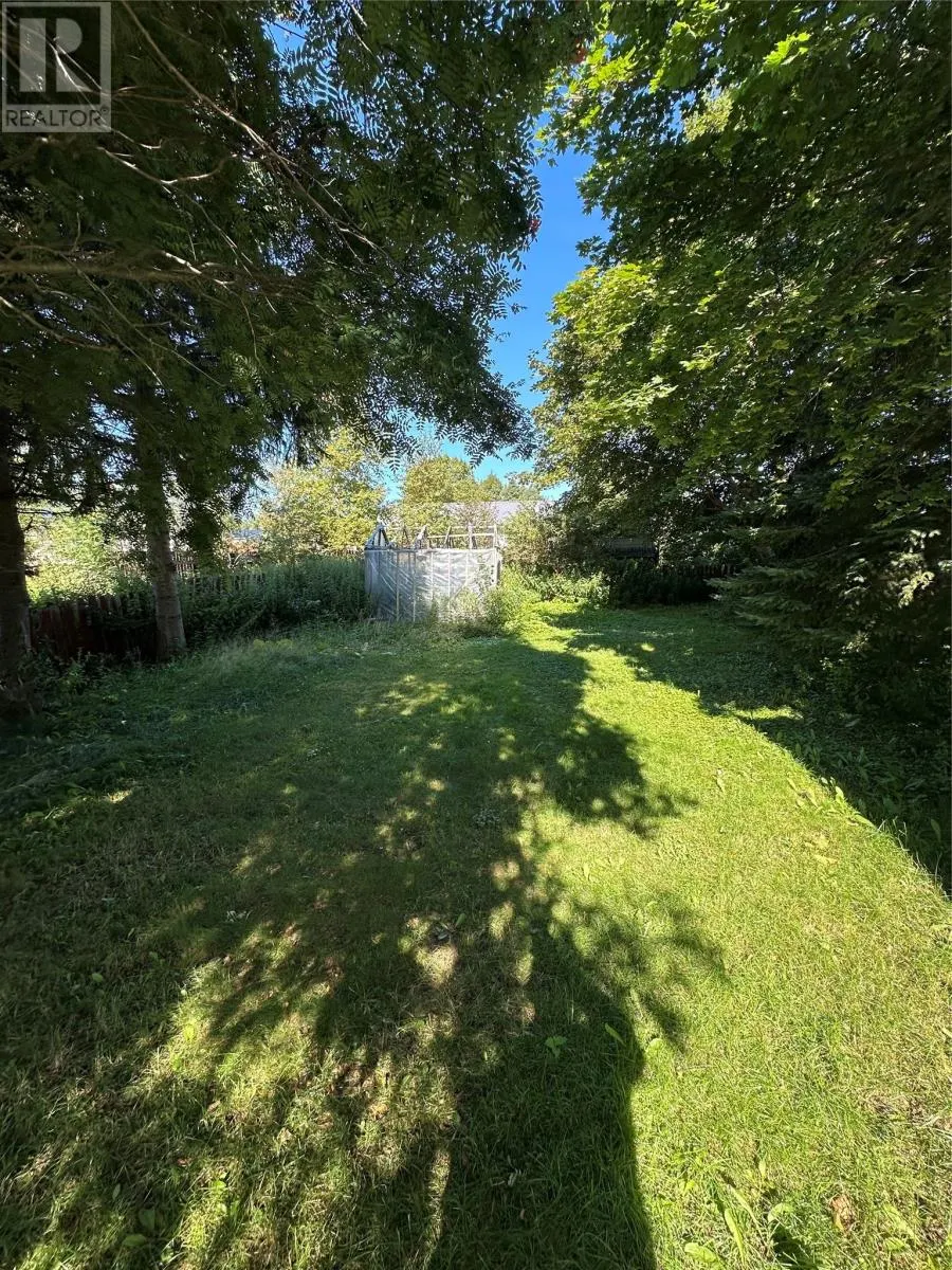 7 Mulrooney Avenue