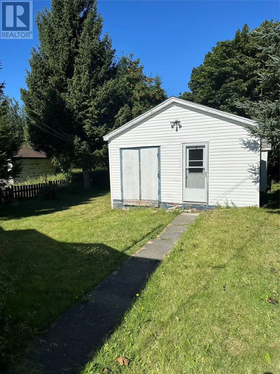 7 Mulrooney Avenue