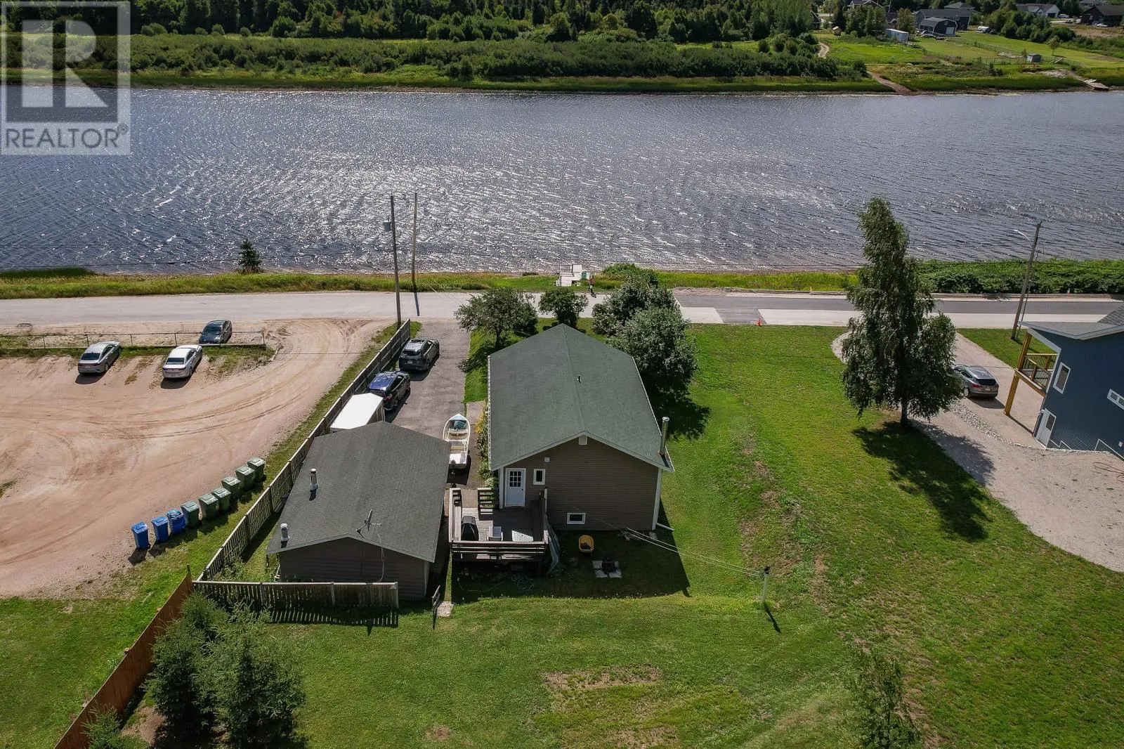 60 Riverbank Road