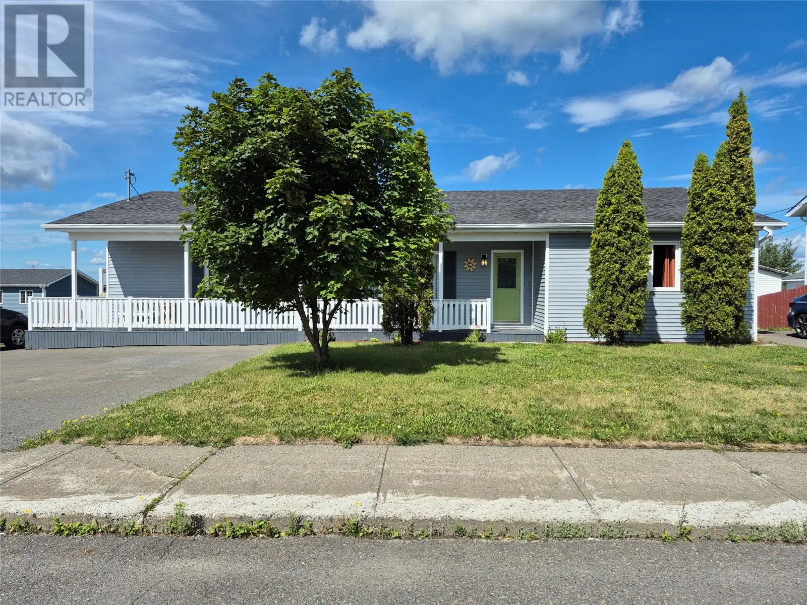18 Aspen Heights