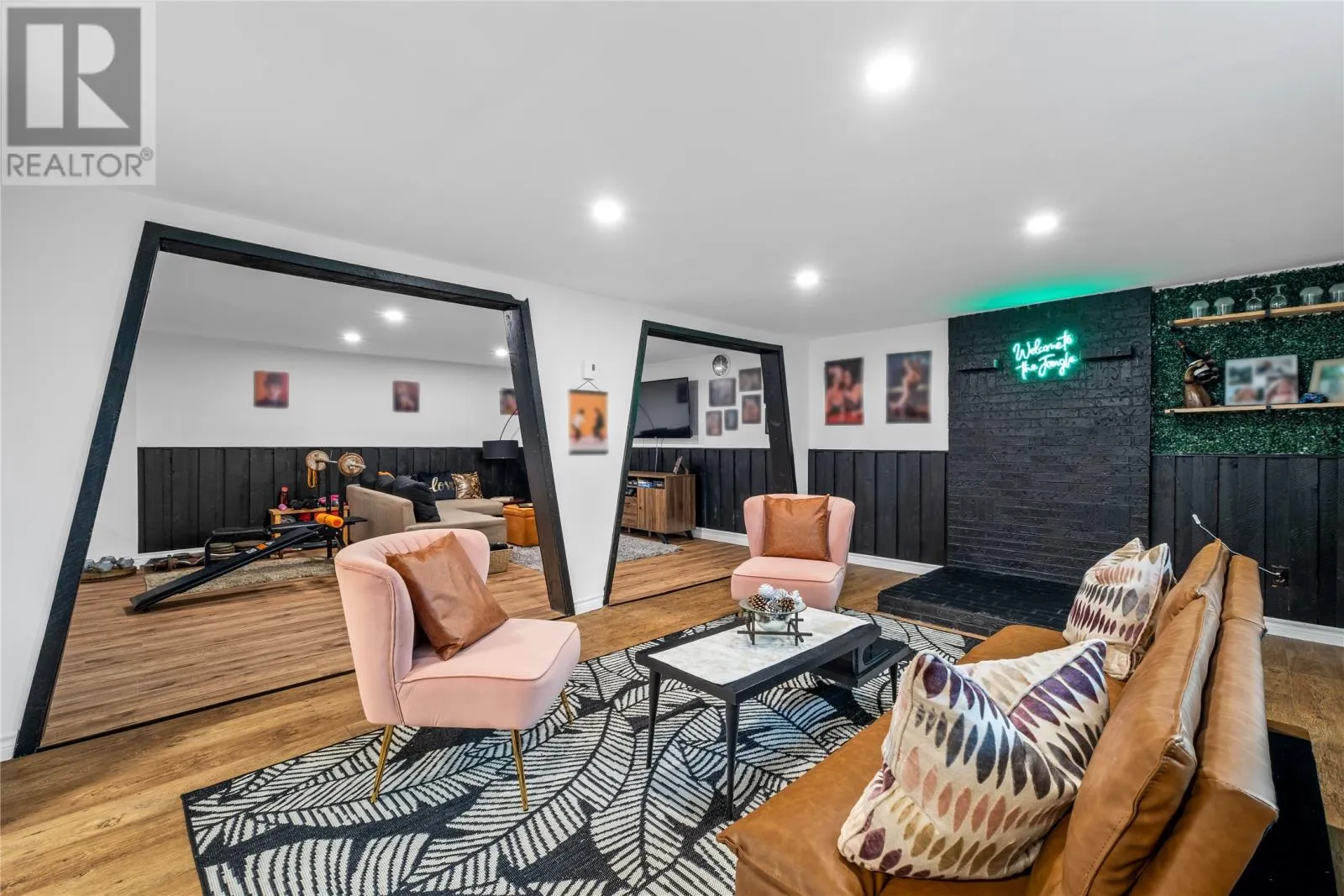 72 Rich's Place