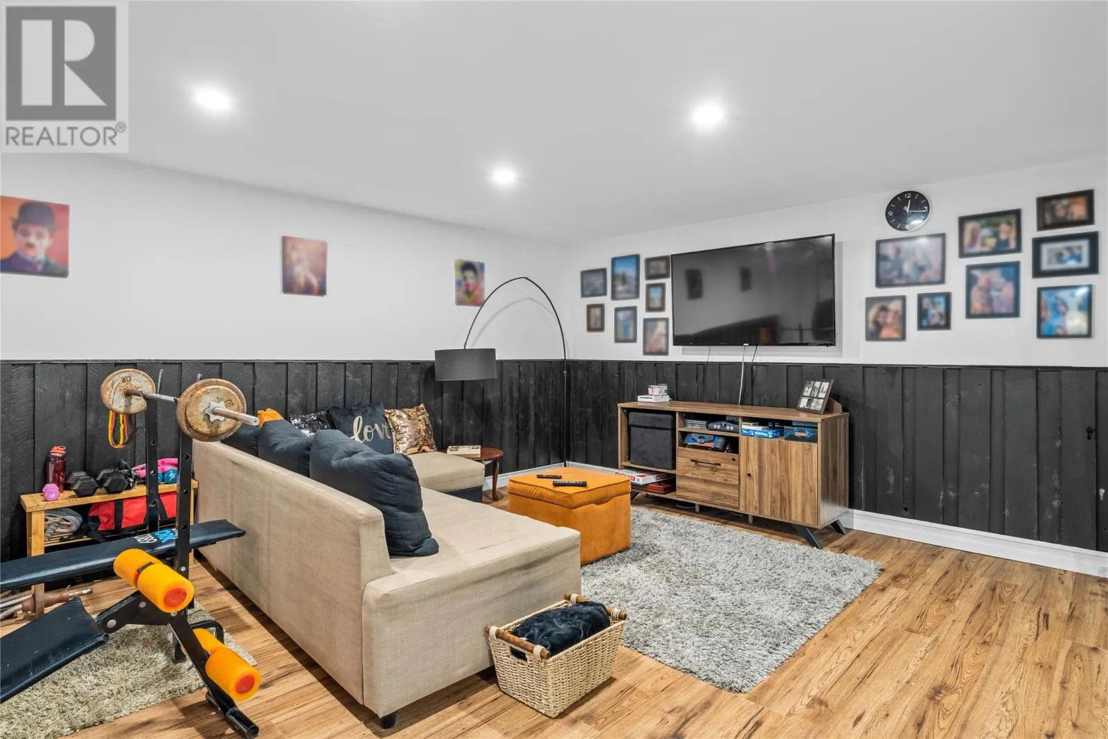 72 Rich's Place