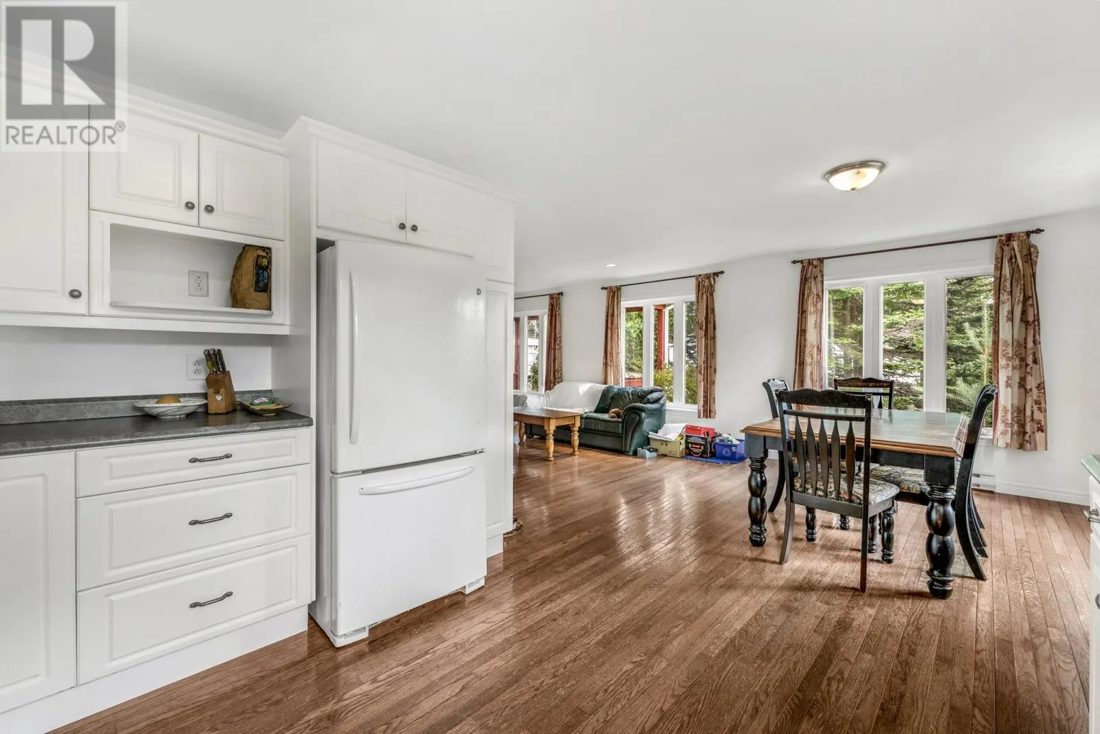 15 Churchills Road