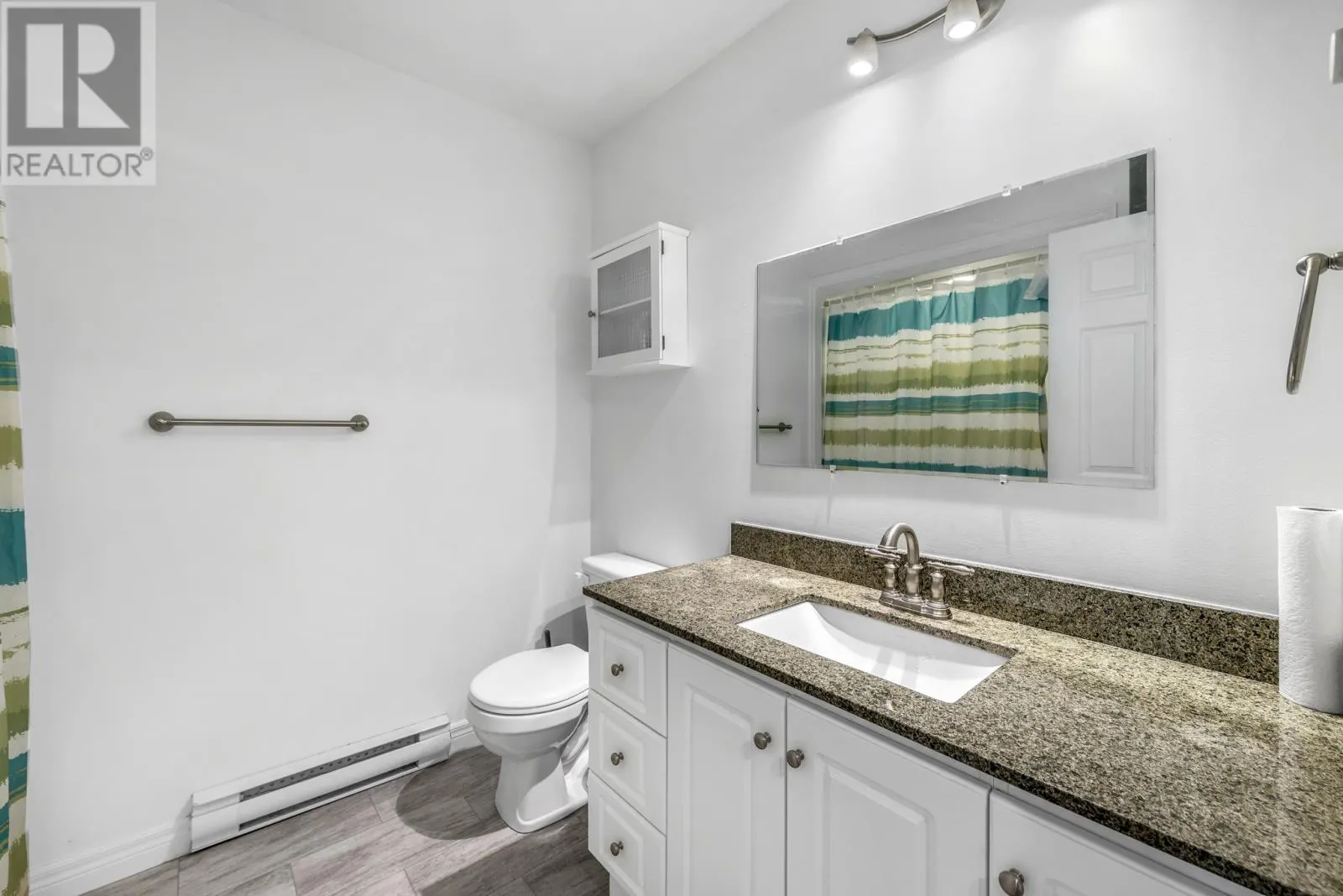 15 Churchills Road
