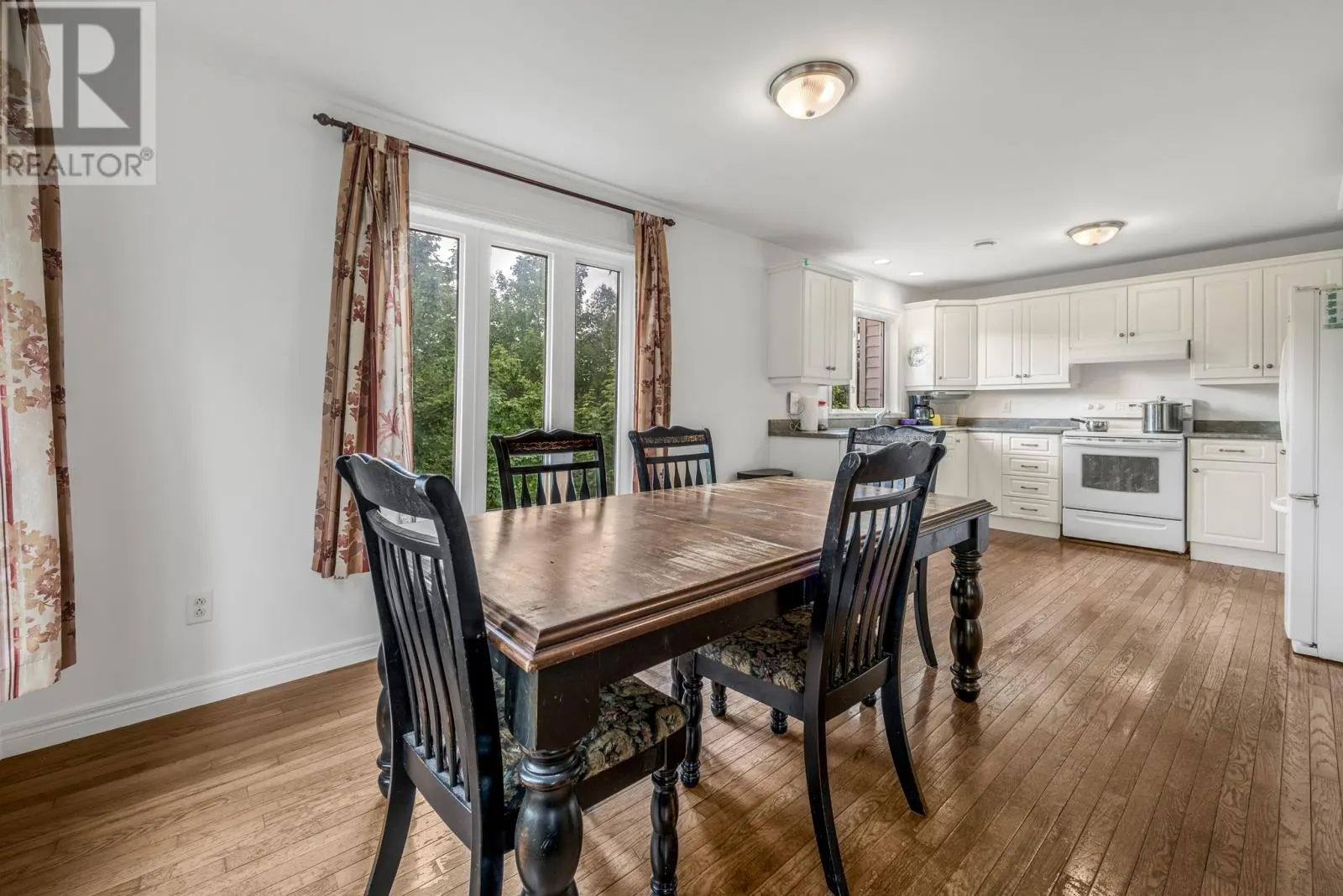 15 Churchills Road