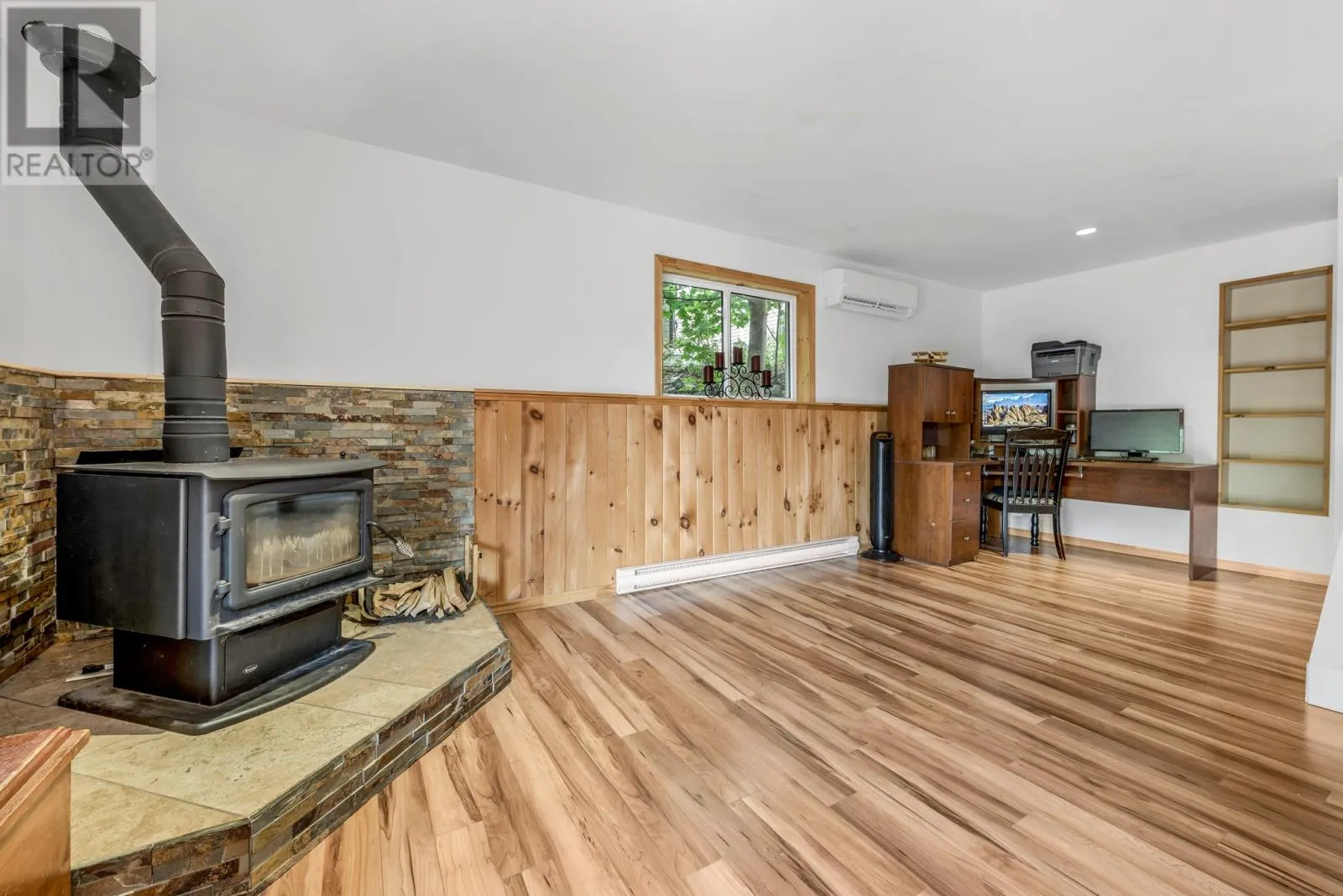 15 Churchills Road
